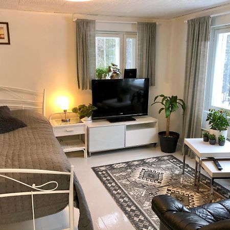 Yksio Jarvenrannalla Espoossa Leilighet Eksteriør bilde
