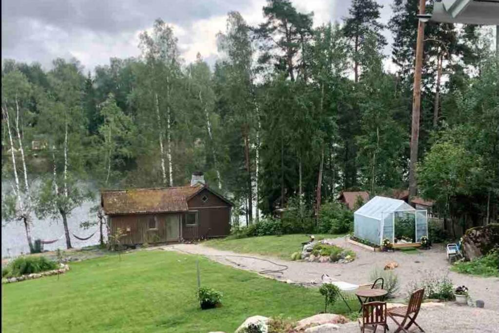 Yksio Jarvenrannalla Espoossa Leilighet Eksteriør bilde